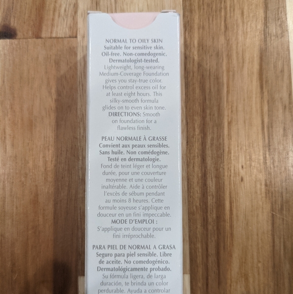 Mary Kay Medium Coverage Foundation Ivory #202 - Picture 2 of 2